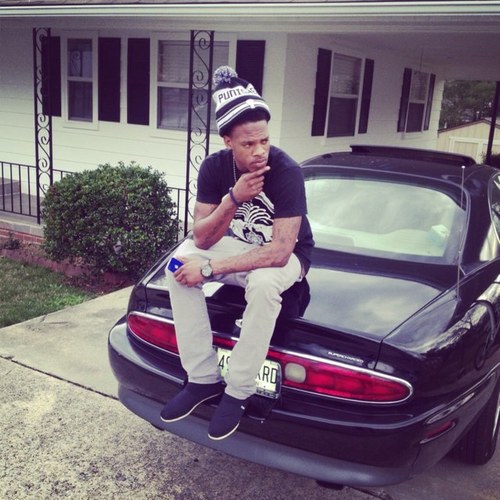 160 characters cant describe me. follow me *ladies* and get to know me. #teamtatted #teamHOT #teamfollowback