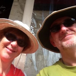 Little Green Tracs is dedicated to the love of independent cultural and culinary adventure travel.