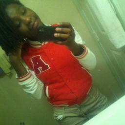 - Throw shade ? Yeah ill throw it BACK , folllow meeee ! dtfll