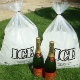 Ice cubes and crushed ice delivered 7 days a week to Berkshire and surrounding counties.