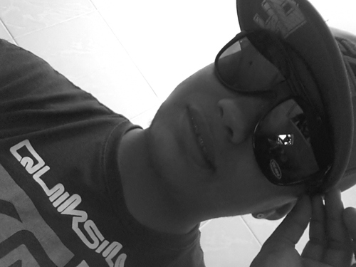 Santos Fc, Chris Brown, Amigos,Familia,Deus ...

#UniaoDoTwitterSegueEuSigoDeVolta.