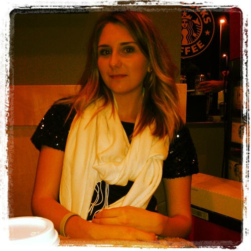 College student. Who loves having fun with friends and family. Trying to get to know new people. :)