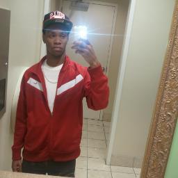 #CloudyLifestyle Waddup im cool af. Not the average nigga ion give no fuck bout nothing it is what it is been turnt up since the beginning #100 #ChiTown #WP #MS