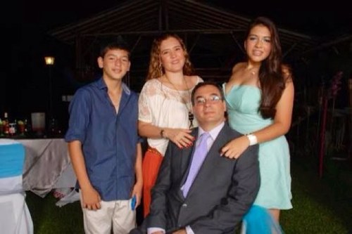 carlosivanrs's profile picture. CIRUJANO VASCULAR PERIFERIFERICO - ANGIOLOGO -- SOCIEDAD CARDIOVASCULAR DE SANTANDER, BUCARAMANGA TEL 6571999 - VARICES - ESCLEROTERAPIA - ESPUMA - ENDOLASER.