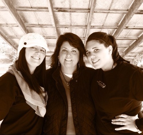 debhuntnc's profile picture. 