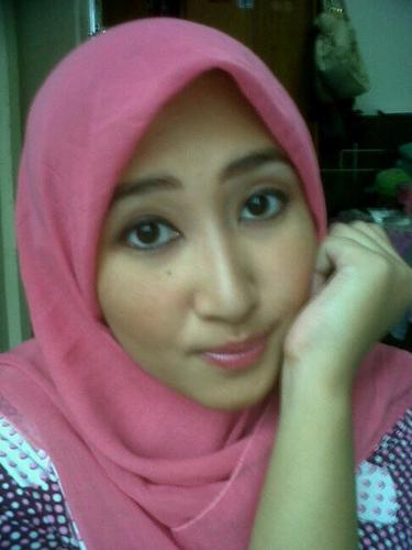 della_kania's profile picture. 