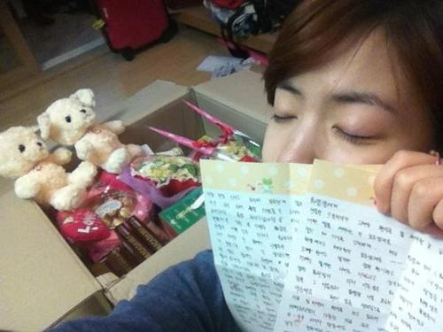 b1a4crew1523's profile picture. Dislike watching news unless it's Kpop news.Haha