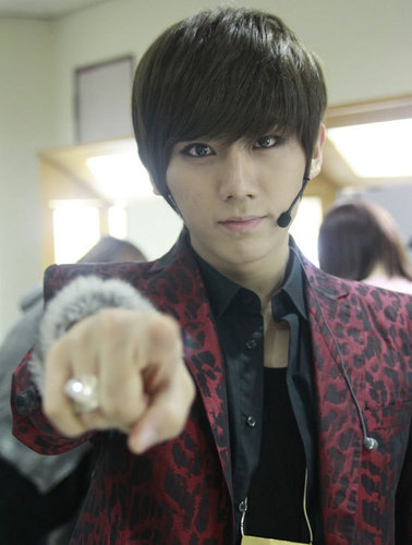 When guys are obsessed with kpop, seriously.