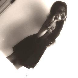 ♥ seventeen.SouthAfrican.Indian.
;) followMee