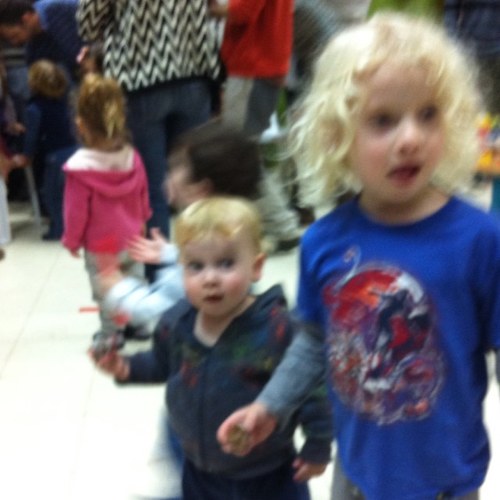 EladShafir's profile picture. תל אביבי בנשמה , אבא ליותם , ינאי ויערה . בן זוג לגילי. פובליציסט מודחק . אוהב אמת וצדק אבל הכי אוהב לצחוק. כל השאר הוא רווח