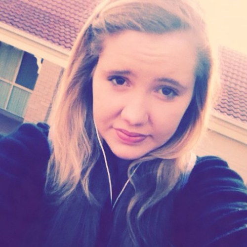 FOLLOW MY NEW ACCOUNT -@beckyboo193