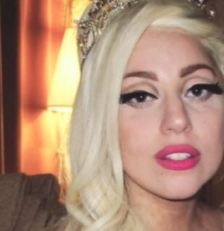 Gaga is the reason for my existence ❤. Since :: 22.O3.13 Dono :: @__ricks