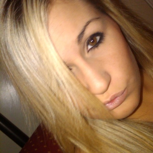 brittnayy427's profile picture. 