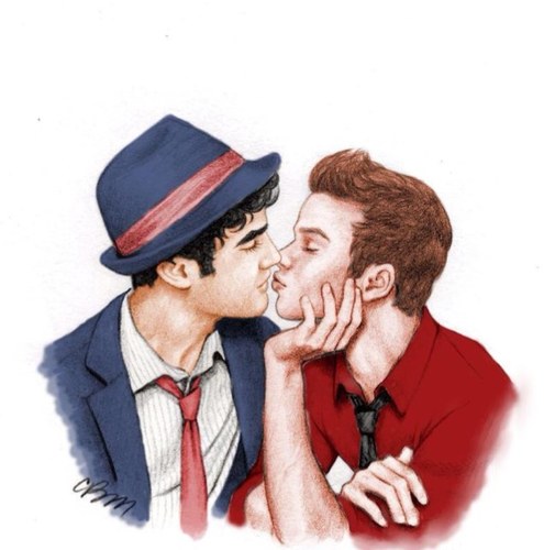 I love Klaine and Crisscolfer!! They are my OTP. Forever love @DarrenCriss @Chris Colfer #Starkid #TylerOakely
Follow back Gleeks, Darreners, Colferetes...