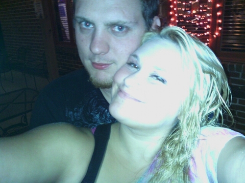 26 Year old female that has 2 beautiful girls and an pretty awesome husband!!
