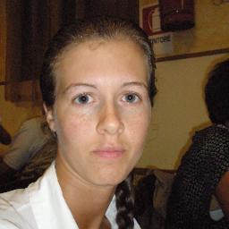 Daughter,sister,friend,fiancée,итальянская,(old)movie fan,photographer,reader,writer,scuba diving,speaks 3languages,curious,dreamer,caregiver (OSS),