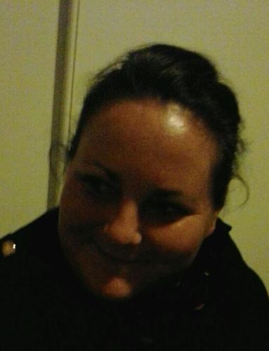 Joyful_Tinkabel's profile picture. moved to a small island