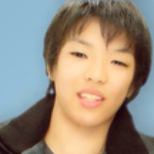 aplication2's profile picture. 桜田303→瑞穂102→瑞穂201
バスケ、サッカー大好き
テニス、ハンドボールにも興味あり
RAD、GLAY、Mr.Children大好き
洋楽も好き
共通点ある人フォローミー(￣^￣)ゞ