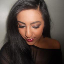 ShunaynaV's profile picture. I make things. 

she/her