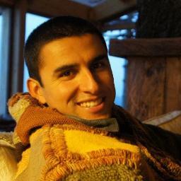 Soy una persona normal, así que twiteo cosas normales. https://t.co/lfiCf2vZSg