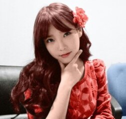 녀보는 나랑 겨론할꺼거든.´_` 불만 있어? 물도 있어.(뻔뻔)