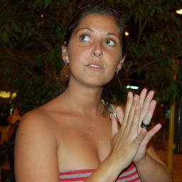 Buena amiga, locochona, boluble, sentimental pero ante todo SUPER Lindaaaaa