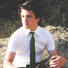 Just a Dutch girl, who supports a 20 year old guy from Kentucky, who dyes his hair blonde for The Hunger Games.