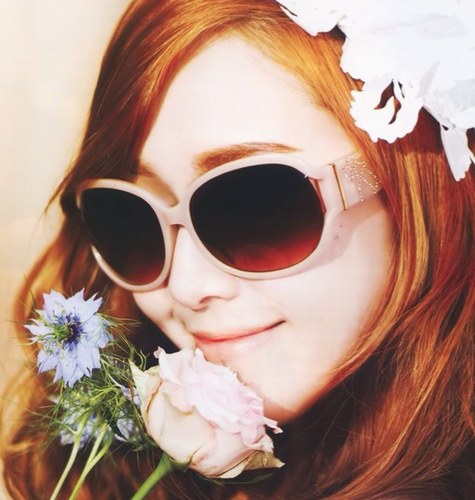 I love Korea Mptdoh in love liked singing snsd Band and I hope that I travel days ♡ ♡ Korean