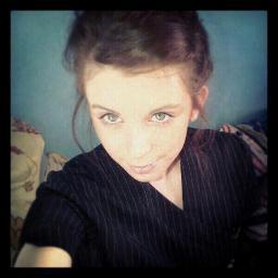 hiyyaaa its shannonnn!!!!! 3 
feel free to tweet me hehehe3 i am joeing u have to pay to tweet mee wwhhaa joke!!3 lovee yhaa TWEET MEE  3 xxxxxxxx