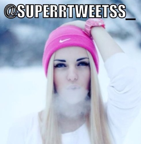 2 tieners die jouw timeline verbeteren! RETWEET ZOVEEL MOGELIJK EN KRIJG EEN NINJA DIPLOMA! Adverteren of shoutouts? Mail dan naar SUPERRTWEETSS_@hotmail.com!