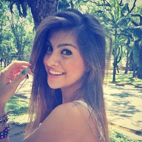 tudo o que você me deseja de ruim, volta com atos de paz e amor para você ✌- Fã, twitter dedicado a @nahcardoso ! Since 21/08/2012
