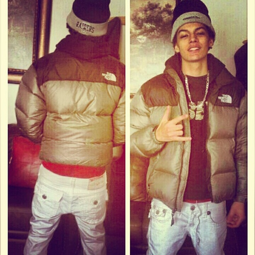 She say im handsome cause my bands up .
#NotWitNoDramaShit #DontCatchMeInDaCut #AintShitSweet #IainNoPrettyBoy

ᶷTRUUUUᶷ