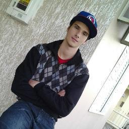 Algumas pessoas falam mal de mim, outra falam bem. Mas se realmente você deseja saber quem eu sou de verdade? venha me conhecer ;)