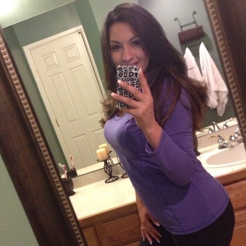 tashnicole28's profile picture. 