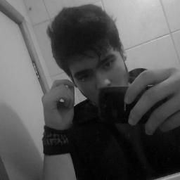 o cara q nao tera piedade de vc q nao derramara sequer uma lagrima sobre seu sofrimento a pessoa q num tera piedade de vc....XD