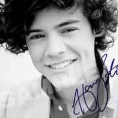 im ? and im a ?.i love one direction but i am not the
kind of girl who would scream you know.i love zayn and harry mostly out of the whole band.