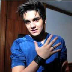 A bio era pft mas o gordo do @luansantana comeu  =3