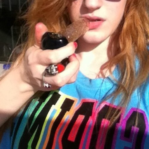 #stonerlove #stonernation #weedtweets #girlswhosmokeweed #highlove ❤✌