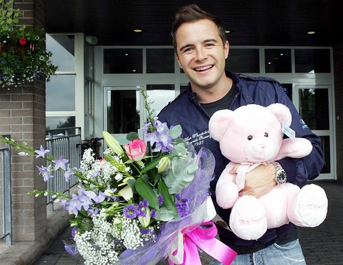 OFFICIAL PAGE of #FilAngels
will always be here to love and support @ShaneFilan! 
much love: Ms.Shie, Ms.Gee and Ms.Nee Xxx