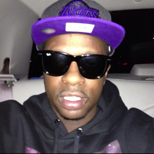 10_28_85's profile picture. #team darkskin #team handsom #bookiesonlyson ! #team phn5 #teampolojoe!