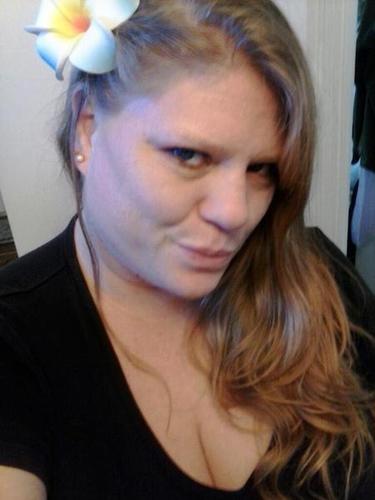 LadyPhoenix420's profile picture. I'm me, just a full time mom of 3 outa 4 amazingly talented kid's. My inspiration and driving force of happiness!  
I LOV bein a Mommy, evn wit 1 grown!