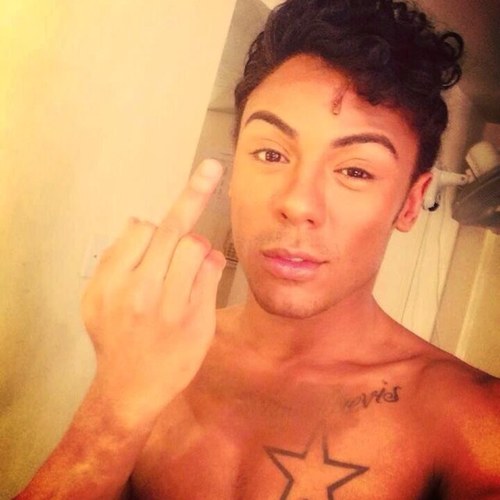 Marcus_Lovers's profile picture. LOVE @MarcuscollinsUK :') His Smile. His Voice. His Hair. His Personality. Just Perfect♥   22/10/11 - Marcus followed!! :D ♥♥♥
 - i'll follow back if you ask♥