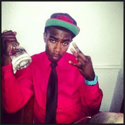Niggas study my style, I should be giving exams bt Even if yu are on my level I got MY City on my back, I just lift my wings, Bitch I'm fly...........TΦ$Δ