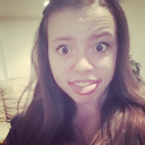 my name is destiny and im just saying if ur lost just follow me and ill help u and always follow back and message back
