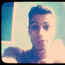Siga: @SirLittleSun
Ouça: http://t.co/GCrLQKpZnL
Instagram: http://t.co/683MM00kna
Skype: raahrage