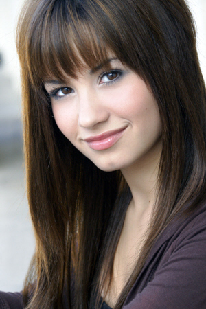 Twitter da pagina Demi Lovato Lover Brasil