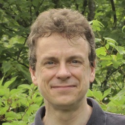 Health and longevity researcher.