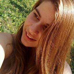 A pequena menina de hoje, é a grande mulher de amanha.