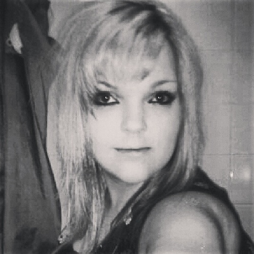 gemgleek's profile picture. 