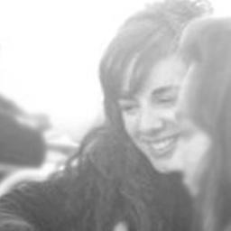 LauraPedrozo94's profile picture. 